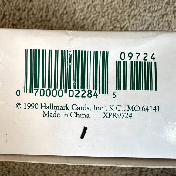 Hallmark 1990 Little Frosty Friends Memory Wreath Christmas Ornament All Charms - Picture 3 of 3